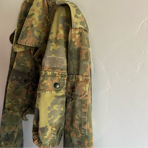 **SOLD** Nasty Gal cropped army military jacket S/M - Picture 9 of 10